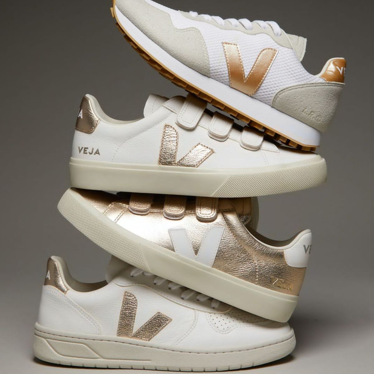 VEJA Trainers
