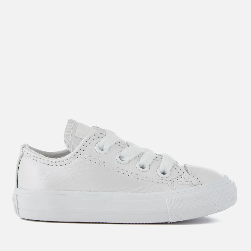 Converse Toddlers' Chuck Taylor All Star Ox Trainers - White/White/White Image 1