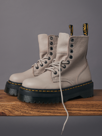 HOW TO CLEAN & MAINTAIN YOUR BOOTS